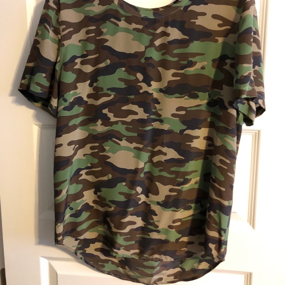 Equipment silk shirt sleeve camo shirt